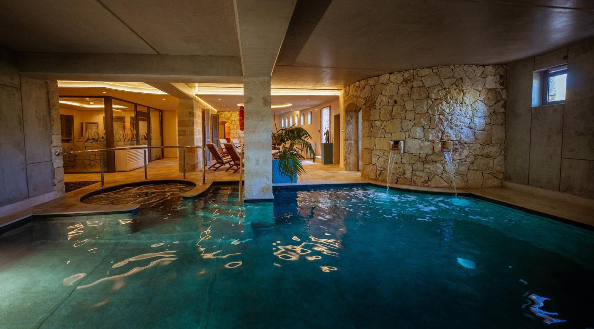 Mulberries Hotel Zabbar Ngoại thất bức ảnh